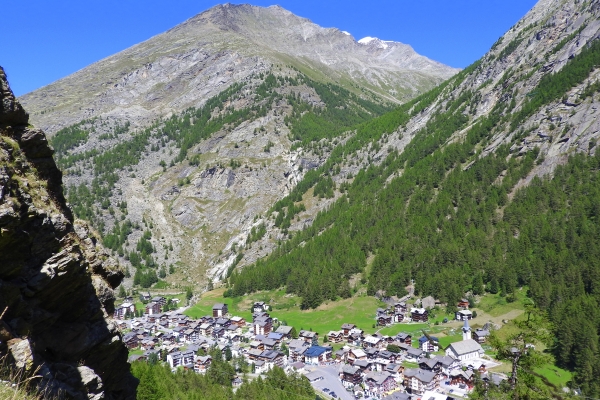 Ski-in/Ski-out Hotel Sport